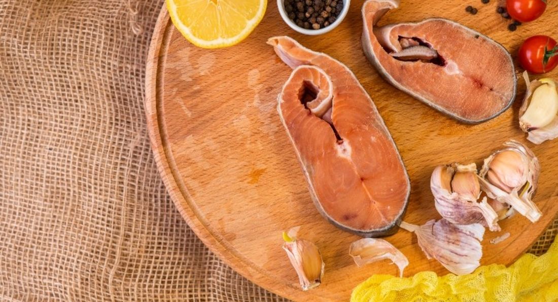 Seared Salmon With Lemon Garlic Sauce
