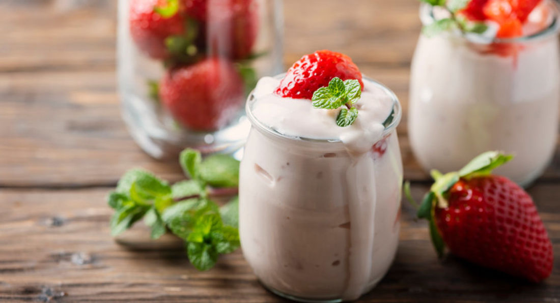 Simple Greek Yoghurt And Berries Recipe