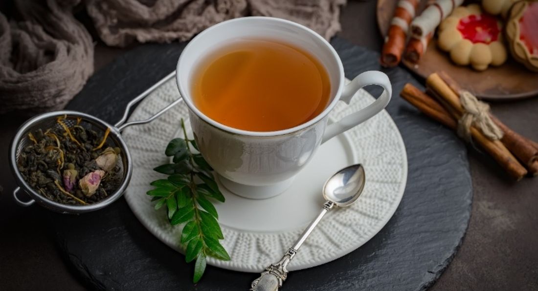 Warm Up With These 5 Tasty And Healthy Tea Recipes