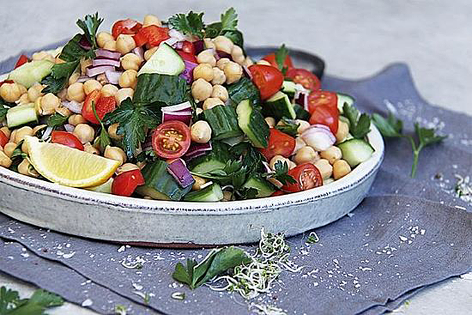 Mediterranean Chickpea Salad