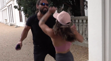 Self Defence: Girls fight off 2 burly guys